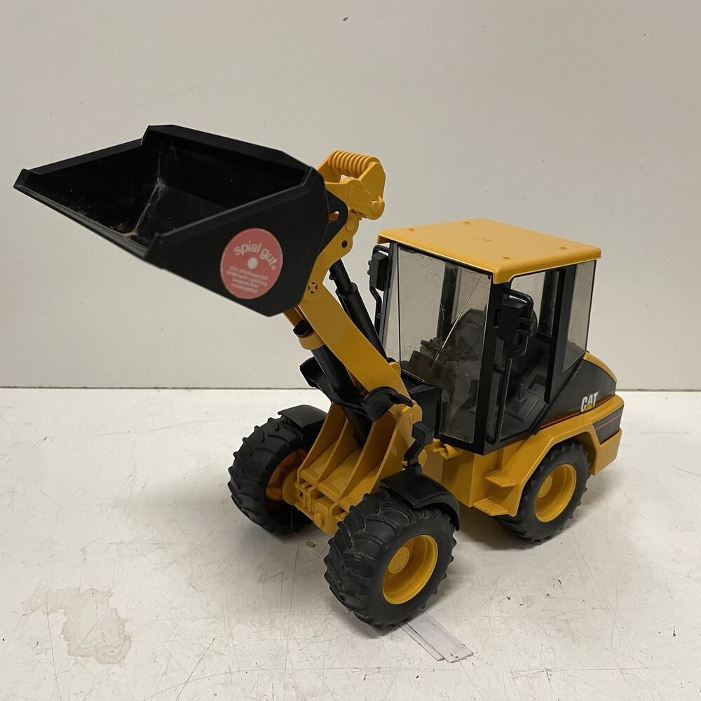 Bruder CAT Wheel Loader Plastic Toy 1418/01 Yellow Tractor Construction Germany